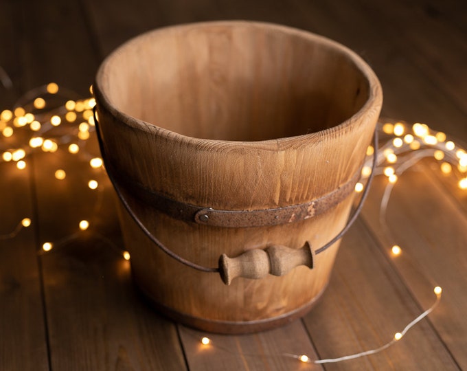 Asal,Newborn wood bucket