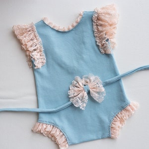 Mameluco azul para niña recién nacida con ribete de encaje y diadema, traje de recién nacido, niña de traje de foto de recién nacido, accesorio de fotografía de recién nacido, accesorio de foto de recién nacido