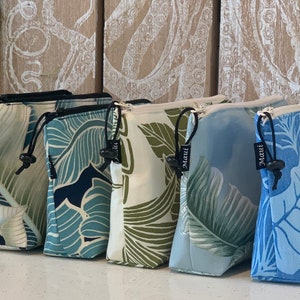 Homemade Hawaiian print zipper pouch/Made in Maui, Hawaii/ Made in the USA
