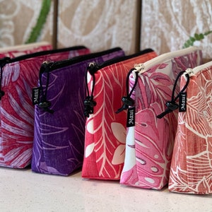 Homemade Hawaiian print zipper pouch/Made in Maui, Hawaii/ Made in the USA