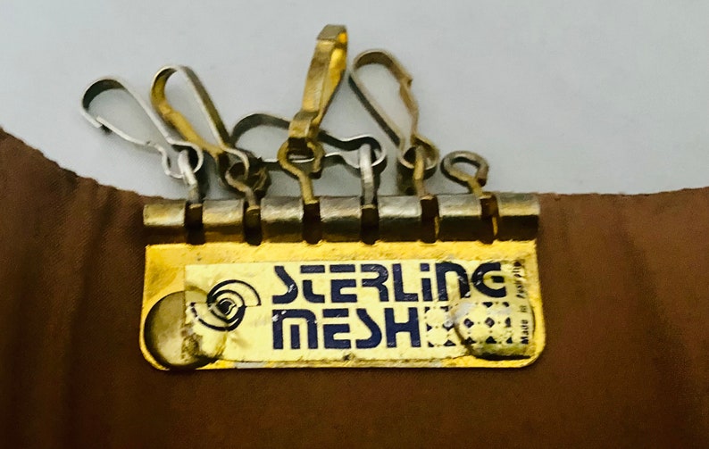Glomesh Key Holder, gold coloured image 3