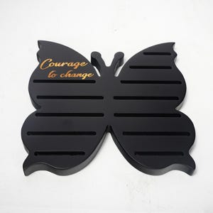 7 Row Coin Holder Rack for Desk, Holds 20 Coins Wooden AA NA Coin Rack Desktop Display Decoration Gift for Men Women