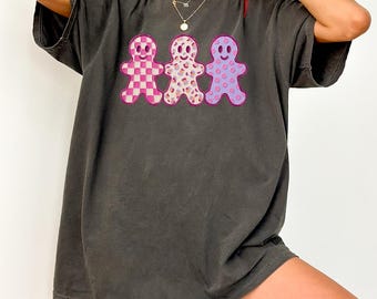 Christmas Gingerbread Shirt, Retro Checkered Gingerbread Tee, Cute Pink Holiday Sweatshirt, Festive Christmas Comfort Colors® T Shirt