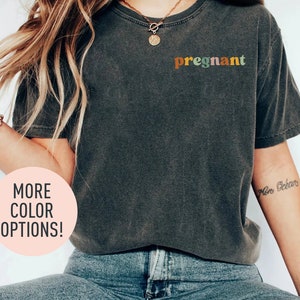 Pregnant Shirt for New Mom, Pregnancy Announcement Gift for Her, Cute Baby Announcement Shirt for Pregnancy Reveal T-Shirt, Baby Shower