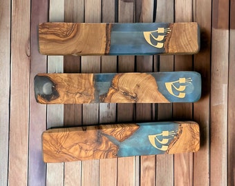 handcrafted mezuzah case  + noncosher scroll as a gift!!. made of olive wood and resin. made in israel