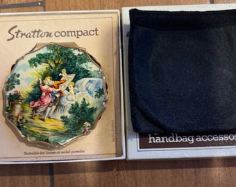 Rare Stratton England Powder Compact Enamel Lid “The Misc Lesson” 1950’s