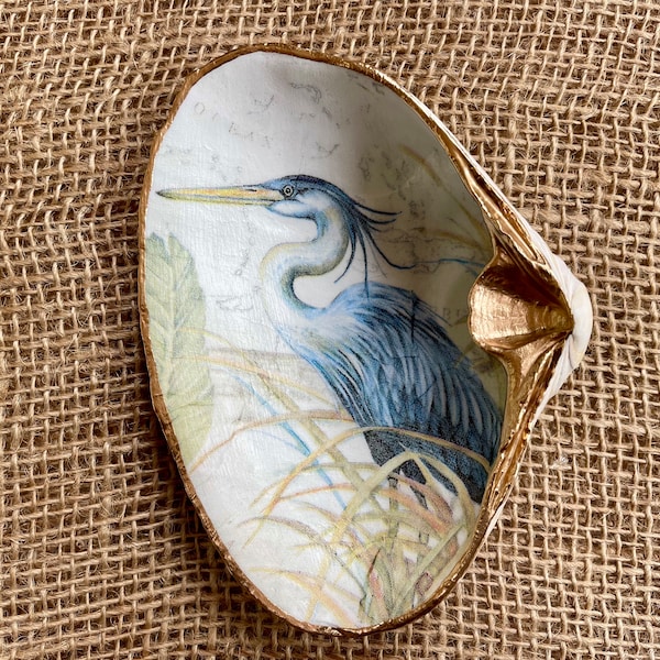 Vintage-look Blue Heron - gilded and decoupaged natural surf clam shell
