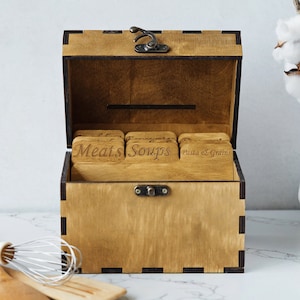 Caja de recetas de madera con divisores, Almacenamiento de recetas hecho a mano, Organizador de recetas y tarjetas, Caja de recetas personalizada, Caja de recetas rústica, Regalo de cocina