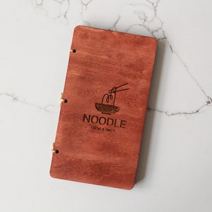 Porta billetes de madera. Porta cheques de madera con grabado. Presentador de cheques para restaurante, caja de cheques, porta billetes, presentador de cheques para clientes.