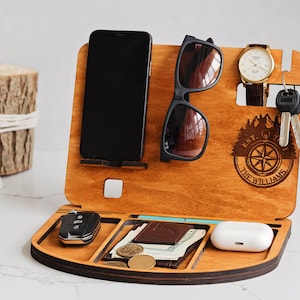 Docking Station Tech Accessories Gifts For Him, Personalized Anniversary Boyfriend Gifts For Men Phone Stand Charging Station Groomsmen Gift