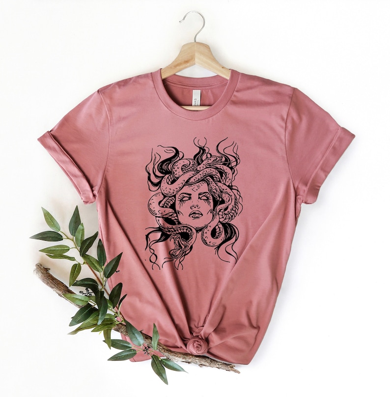 Medusa Shirt: Snake Face Goddess, Greek Mythology Tee bild 5