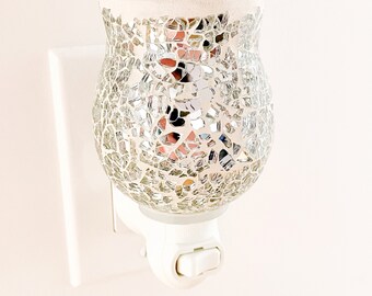Decorative Lamp for Gifts /& Home Decoration Ivory//Silver WHOLE HOUSEWARES 4.9X5.7 inch Mosaic Glass Fragrance Warmer Electric Wax Warmer