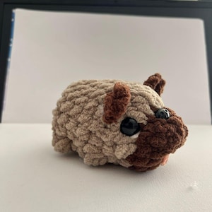 Plush Crochet Pug Dog – Handmade Amigurumi Mops Keychain or Desk Toy – Cute Gift for Dog Lovers – Small Chunky Yarn Puppy
