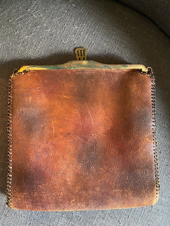 1918 Art nouveau tooled leather purse - image 3