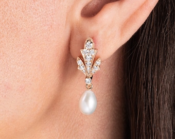 Pendientes de hoja de oro rosa de 14 quilates con diamantes y perla, pendientes de perla, pendientes colgantes de perla, joyas de perla de oro, regalo para ella, joyas clásicas