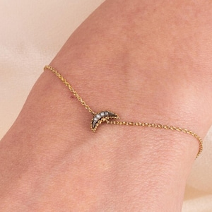 14K Gold Crescent Moon Bracelet for Women, Dainty Diamond Moon Charm Bracelet, Celestial Jewelry Gift, Thin Chain Bracelet, Gift for Her