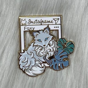 Snow Artic Fox Animal Enamel Pin