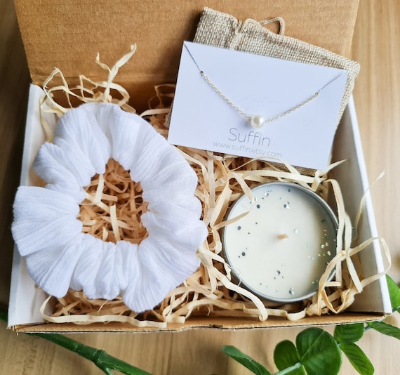 Pearl Necklace Candle Set Jewelry Scrunchie Gift Gift Box - Etsy Italia