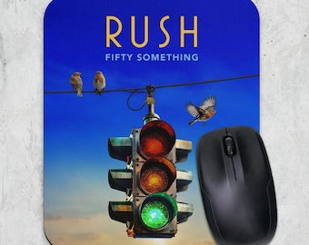 Alfombrilla de ratón Rush - Fifty Something / Portada del álbum Traffic Light