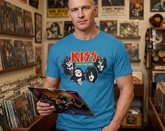 Camiseta con el diseño del envoltorio de cera de las tarjetas coleccionables de KISS Donruss de la Serie 1 de 1977.