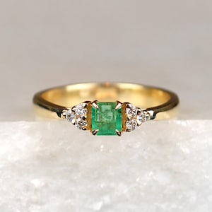 Emerald and diamonds engagement ring, natural emerald ring with diamonds, dainty ring with emerald, solid gold emerald ring, gift for woman