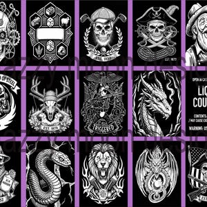 Op de afbeelding: Een verzameling zwart-wit illustraties met schedels, draken en andere fantasie- en historische afbeeldingen. De ontwerpen bevatten tekst zoals "Liquid Courage" en "Est. 1776".