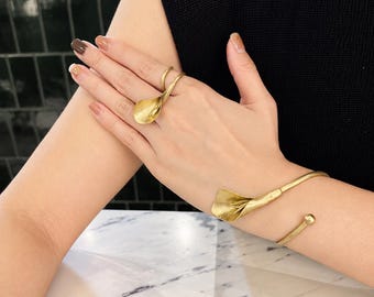 Handmade Brass Lily Flower Bracelet: Boho Chic Cuff, silver-plated calla lily bracelet
