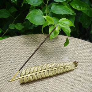 Brass Fern Leaf Incense Stick Holder: Handcrafted Gold Decor
