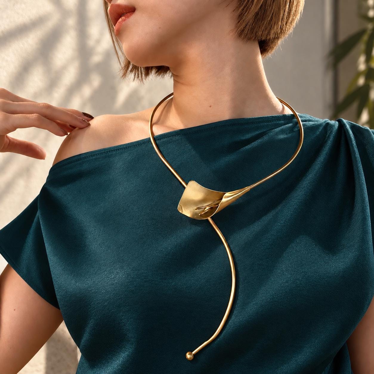 Calla Lily Necklace - Etsy