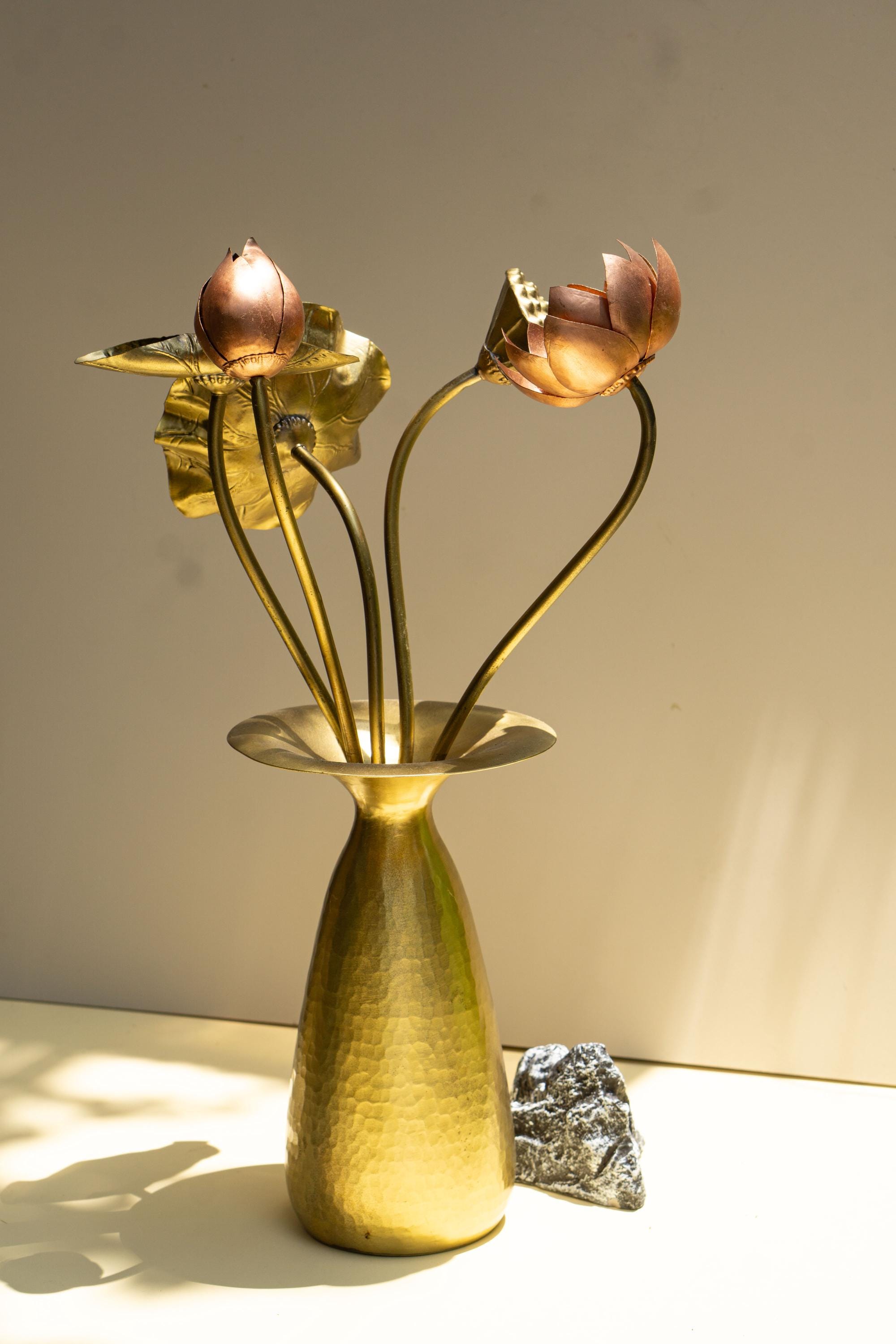 手作りの真鍮と銅の蓮の花：エッチングされた花の装飾、ユニークな蓮の