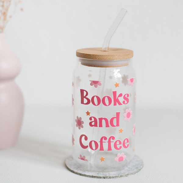 Trinkglas mit Bambusdeckel, Kaffeeglas, Bücherwurm Geschenk, Bücherliebhaber, Kaffeeliebhaber Geschenk, Books and Coffee