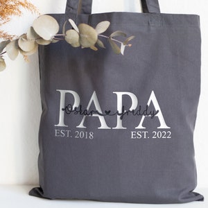 Personalisierte Baumwolltasche PAPA Grau mit Silber, Tasche Papa mit Kindernamen, individuelle Geschenkidee, Jutetasche aus Baumwolle Bild 4