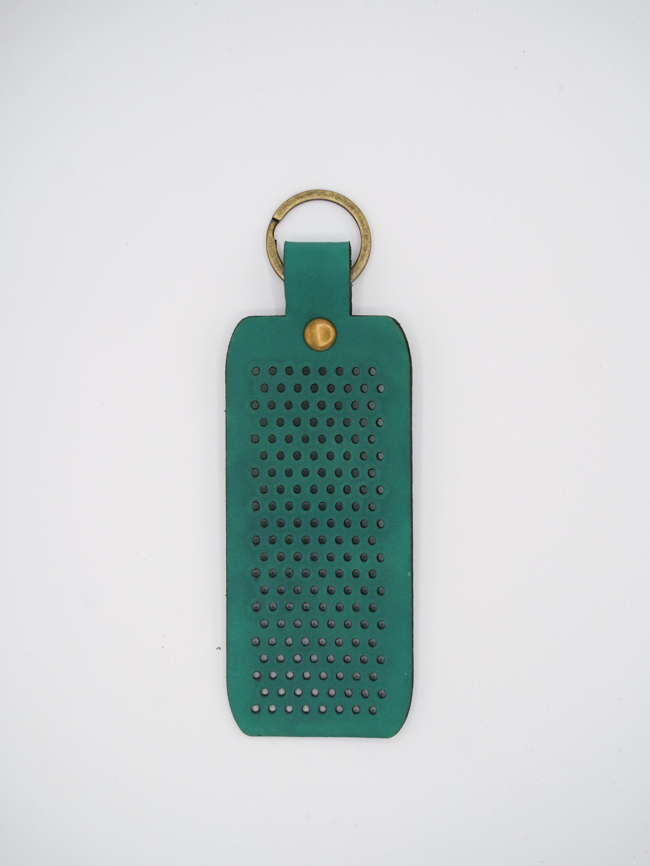 Leather Enamel Pin Holder Keychain, Portable Pin Display for Bag