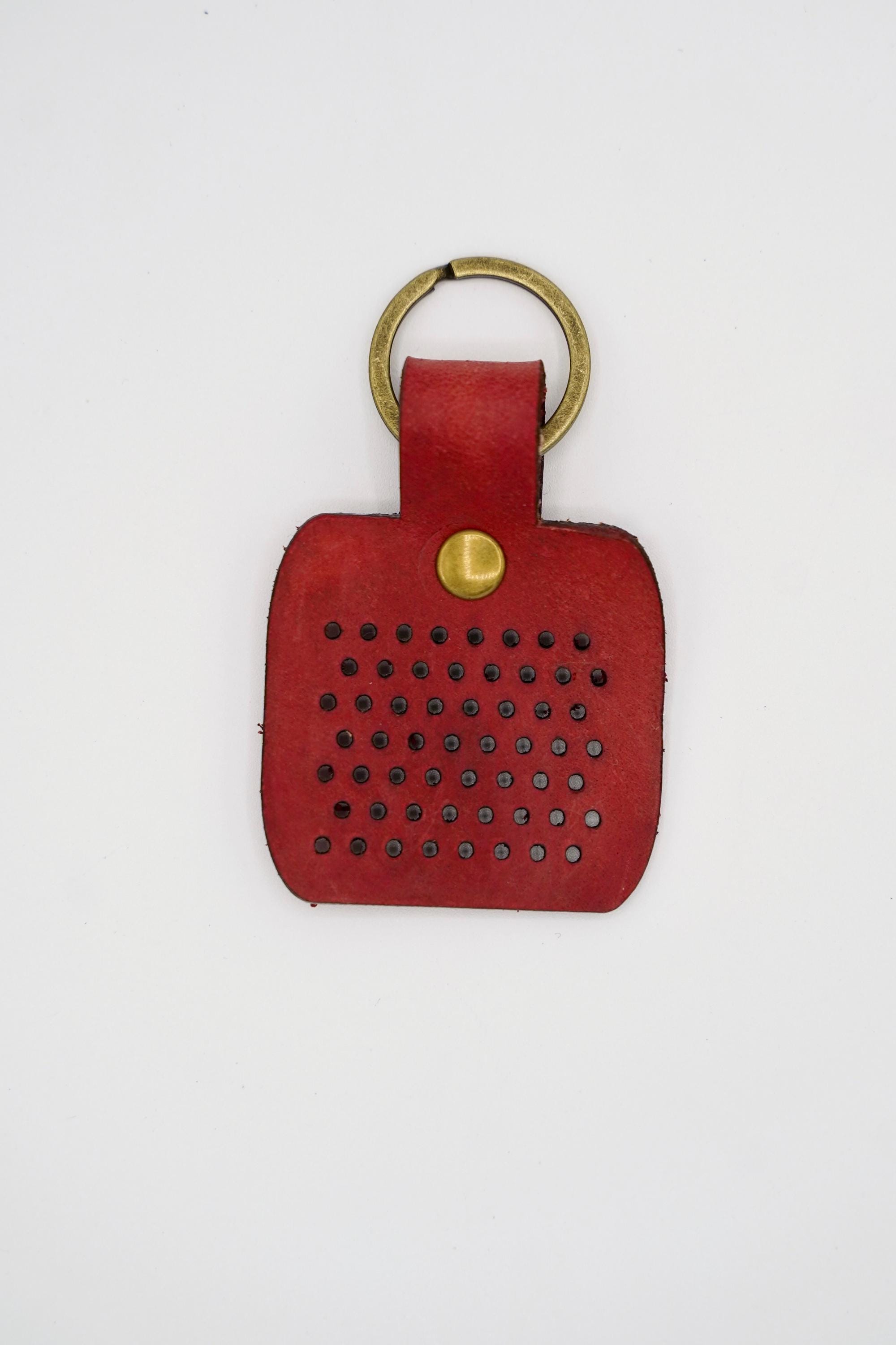 Leather Enamel Pin Holder Keychain, Portable Pin Display for Bag