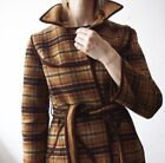 60's 70's Pure Wool Belted Coat - image 3