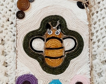 Bee wall hanging, cute bee art, yarn art, button art