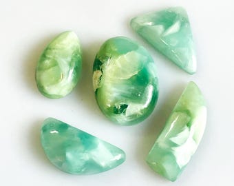 Natural Hemimorphite Cabochon: Green Gemstone for DIY Jewelry