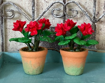 Miniature Geranium  1:12 Scale , Accessories for a Dollhouse . Miniature Potted Plants Red Flowers