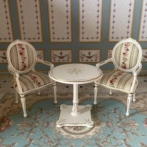 Miniatur Französische Möbel des Louis XVI. Puppenhaus Möbel Sofa,Sessel Massstab 1:12 . Sammler Möbel.