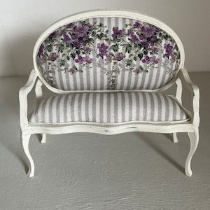 Miniature White Sofa . Dollhouse Miniature Furniture 1:12 Scale