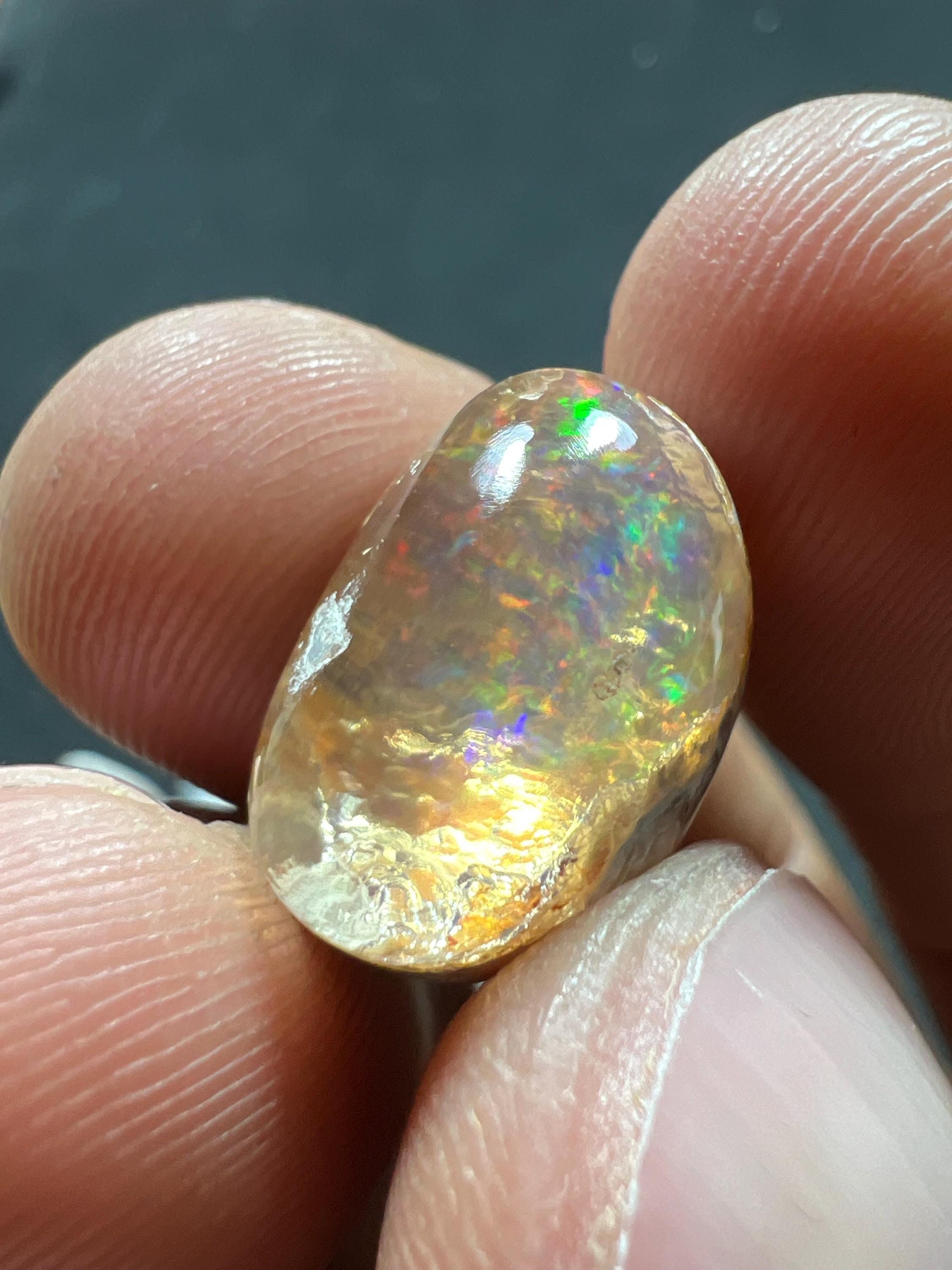 Bague Sertie D’une Opale Australienne De 19 Carats