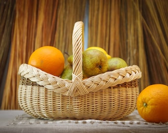 small basket, wicker willow basket, egg basket,  woven basket, children's basket , fruit basket