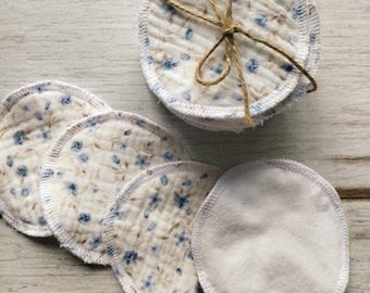 Bio-Musselin-Gesichtspads: Wiederverwendbare Make-up-Entferner-Runden mit Blumenmuster