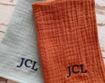 Personalisierte Musselin Baumwoll Taschentücher, Initialen / Name bestickte Taschentuch, Geschenk mit Monogramm