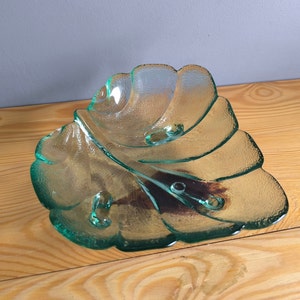 Vintage Textured Green Glass Decorative Bowl Leaf Shaped Candy Dish Snack Bowl