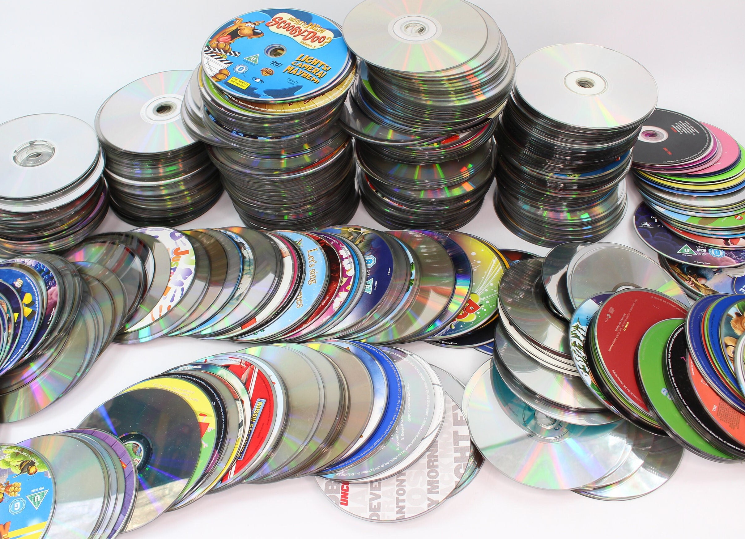 Bundle of Used/ Scratched Cds and Dvds Discs Reflectors for Crafts, Art  Projects Allotment Scarecrow 25, 50, 75 or 100 