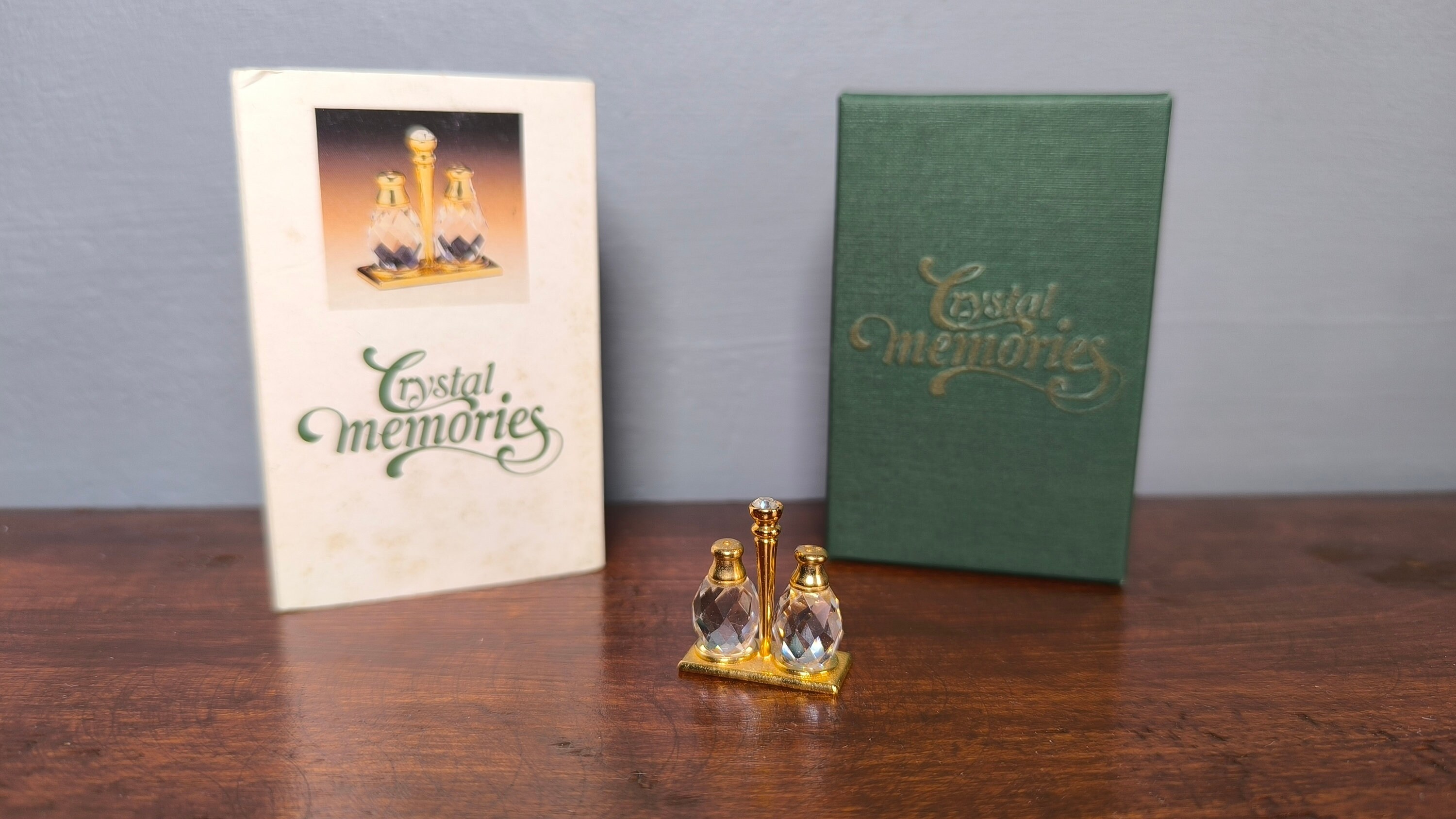 置物 Crystal Memories D.Swarovski & Co Vintage Swarovski Crystal Memories Classics Salt and Pepper