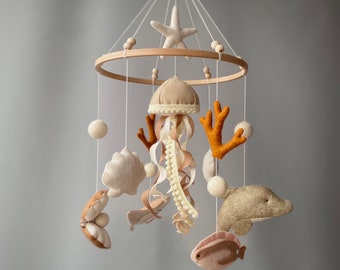 Neutral mobile for crib, baby shower gifts dolphin stingray jellyfish , Ocean Crib Mobile, Whale Baby shower Gift Baby Nursery Decor ocean,