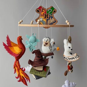 Wizard baby mobile Harry boy and girl , Magical crib mobile, owl baby mobile , Wizard nursery decor, Neutral felt cot mobile