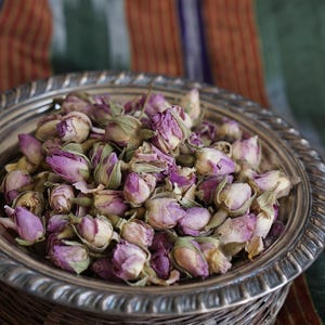 Pink Rose Petals- Organic, Naturally dried ,High aroma for teas, culinary, cosmetic or decoration